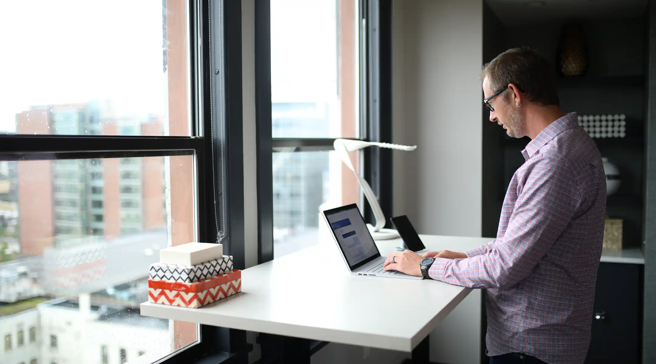 glasscastledesign-work-table